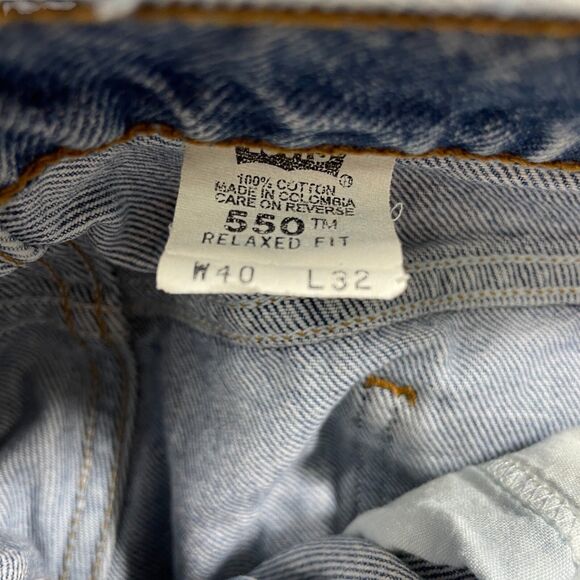Levis 550 Relaxed Fit Jeans 40 x 32 (30) 100% Cotton (loose stitch on pocket) - Picture 5 of 10